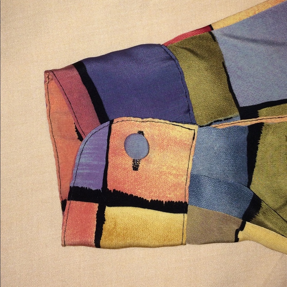 Colorblock Polyester Button Down - Picture 4 of 5